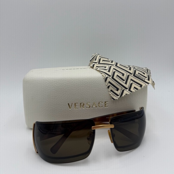 Versace Gold and Black Medusa Icon Embedded
Mod.2027 Rimless main image 6